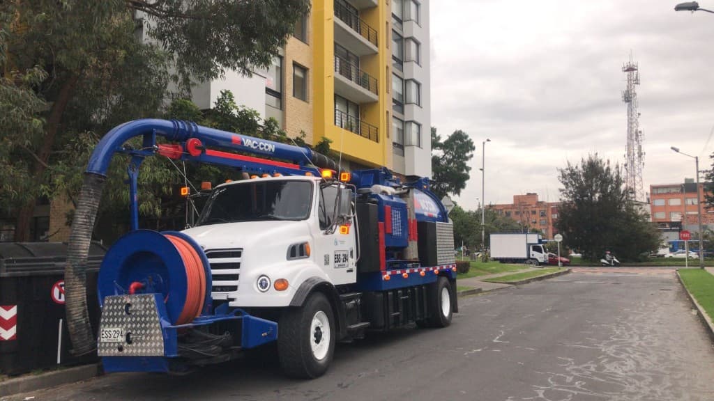 Servicios de limpieza industrial en Bogotá: Cómo elegir el mejor proveedor