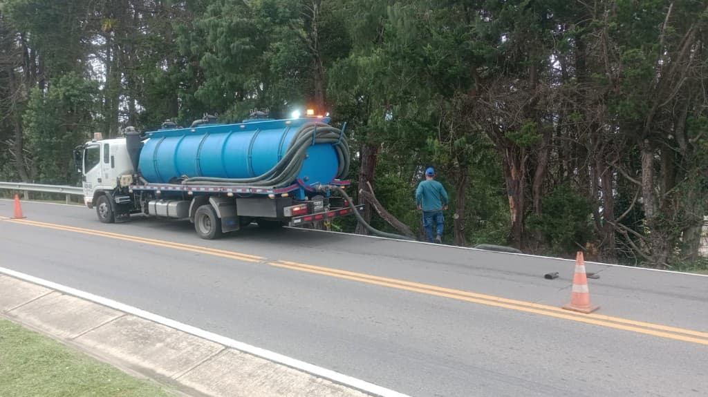 Tecnología Vactor: Succión de alta potencia para pozos sépticos y trampas