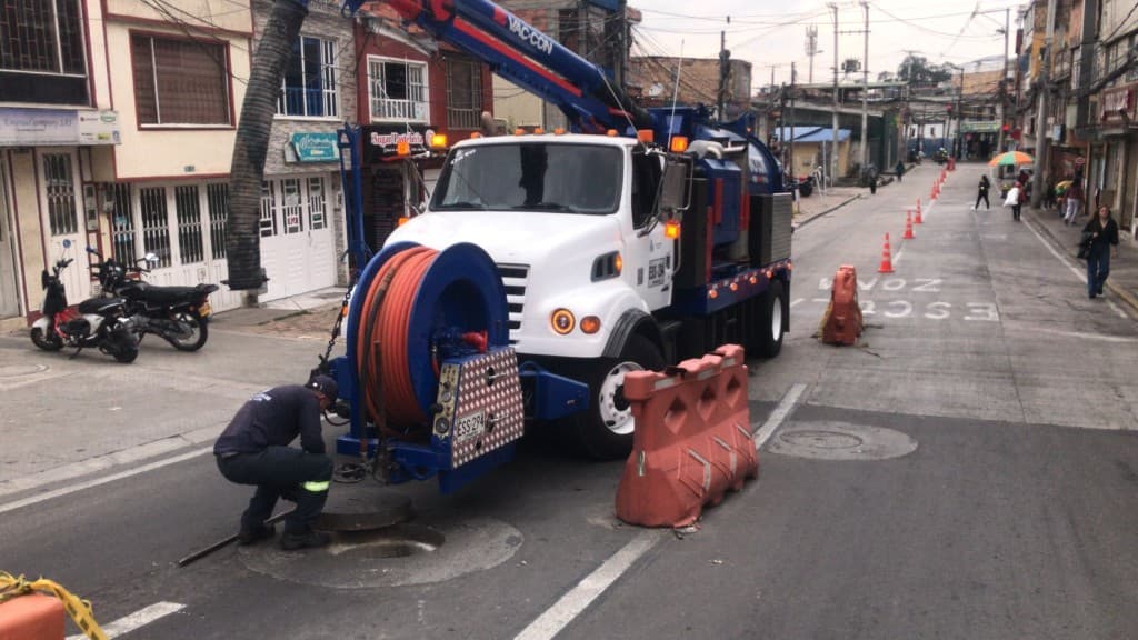 Gestión de residuos líquidos y peligrosos en Bogotá